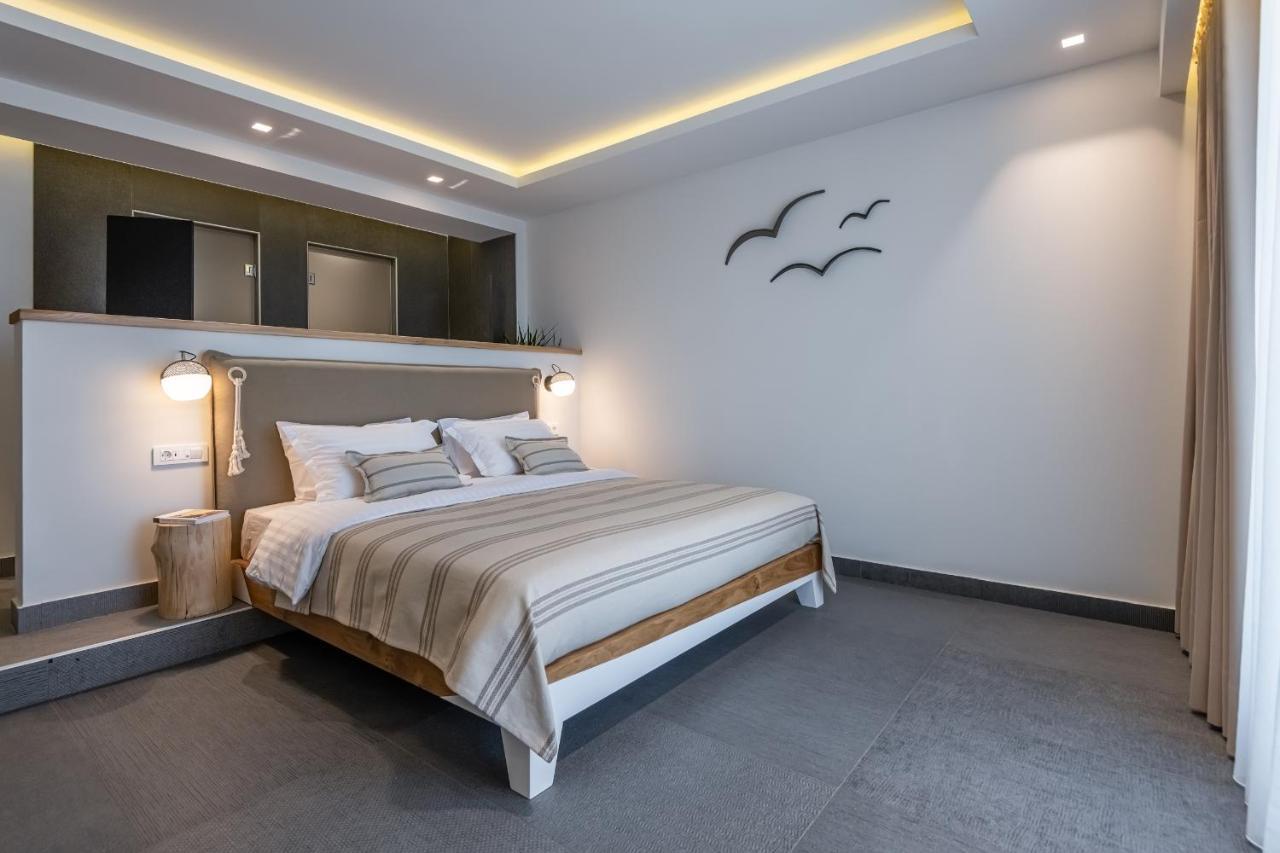 One-Bedroom Suite,1078623643:JPEG