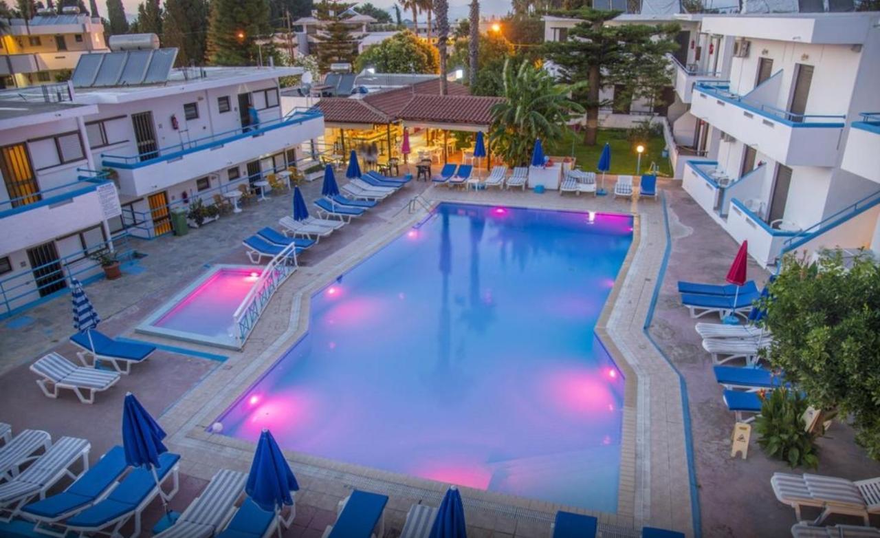 Apartment Pool View