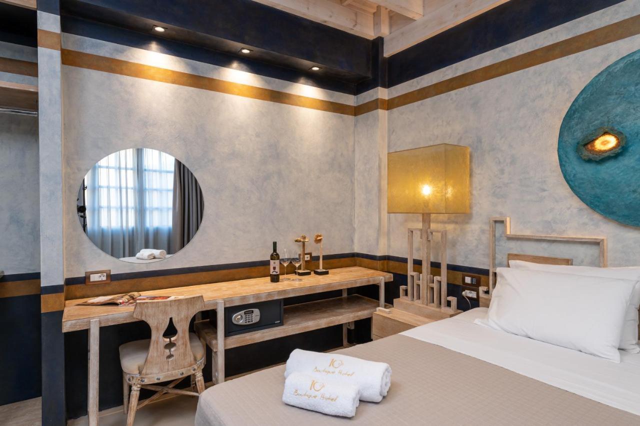 Superior Suite Lindos Hot Tub