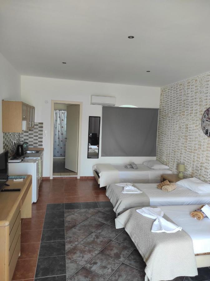 Basic Triple Room