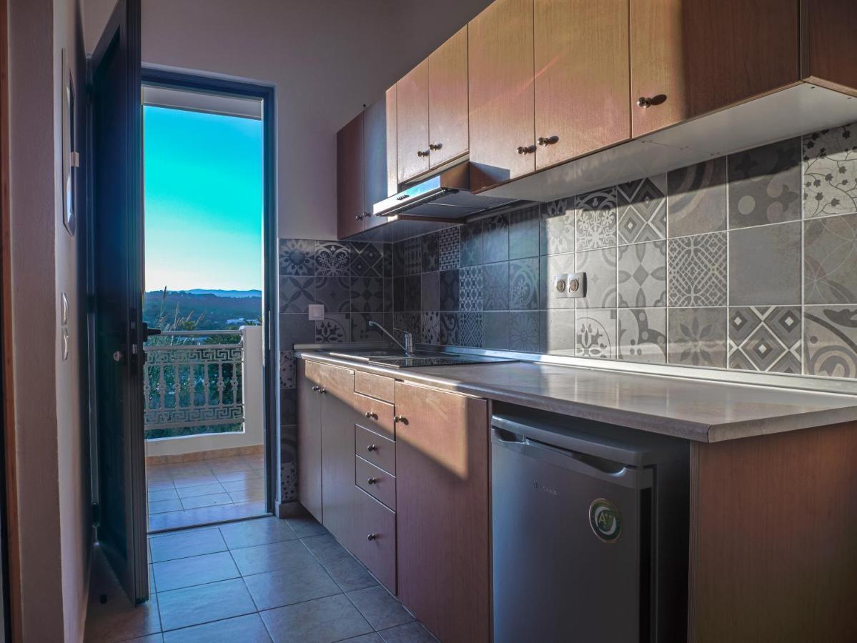 One-Bedroom Apartment,1168518676:JPEG