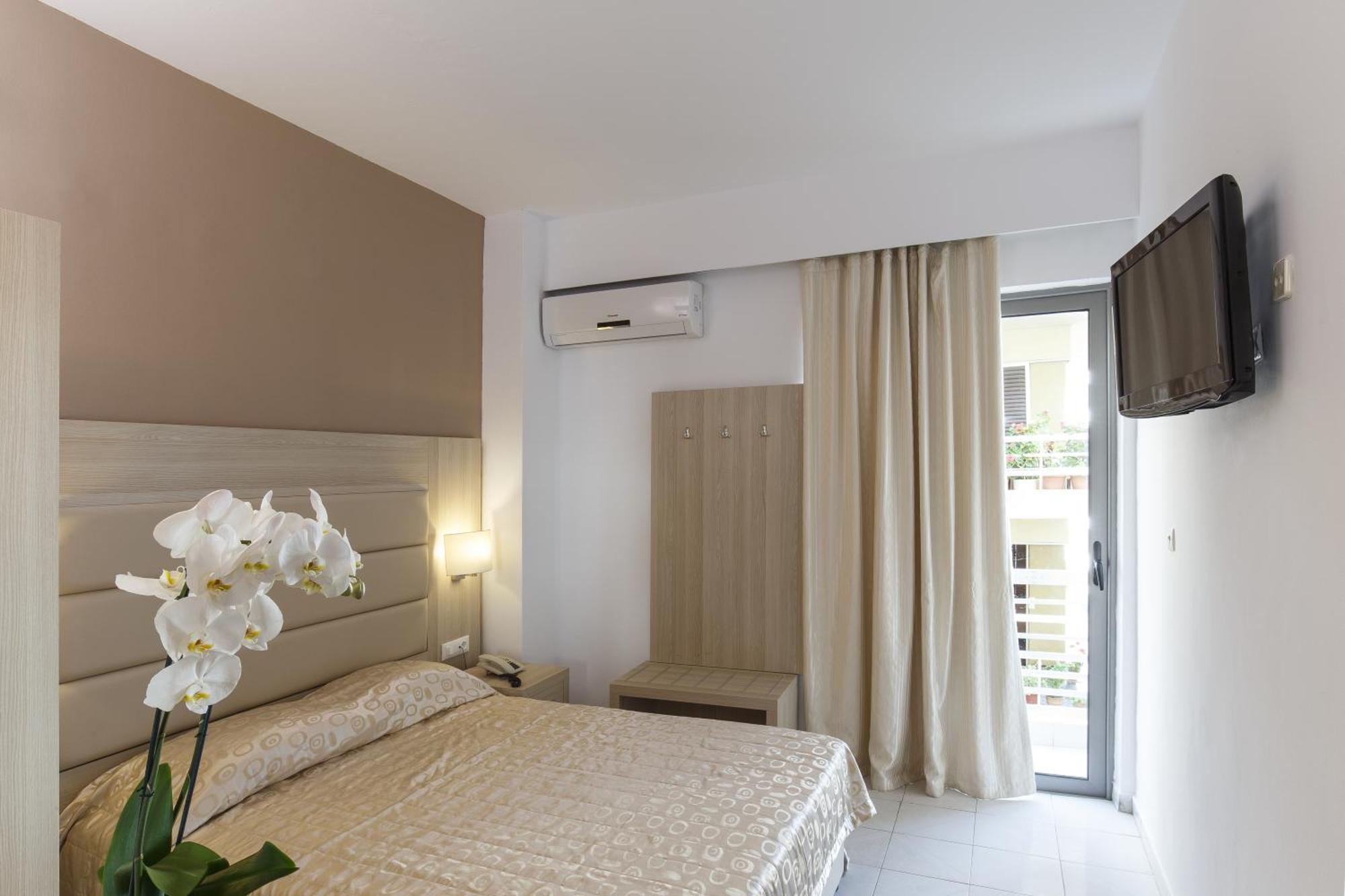 Single Room Balcony