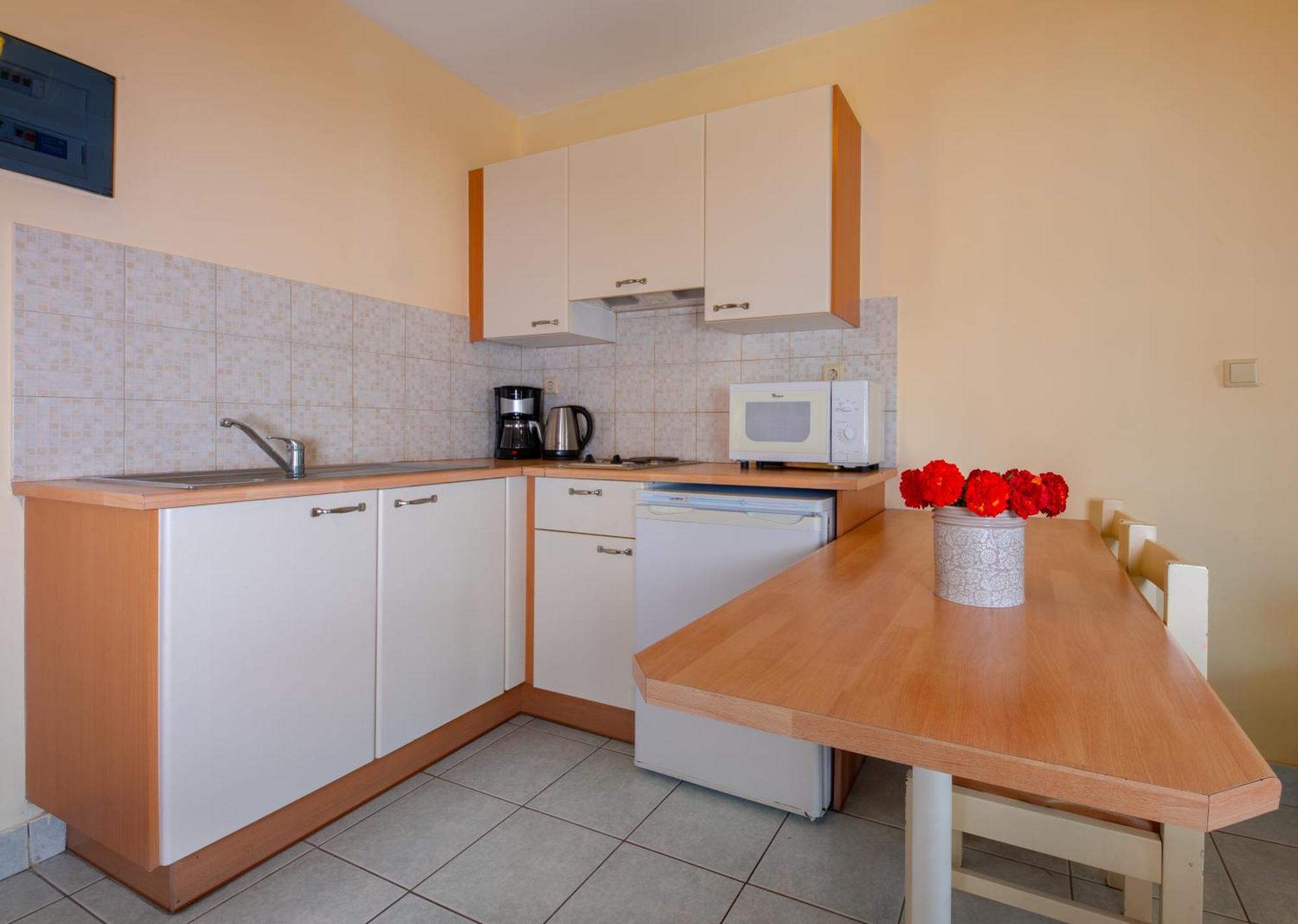 Premium One-Bedroom Apartment,1207987573:JPEG