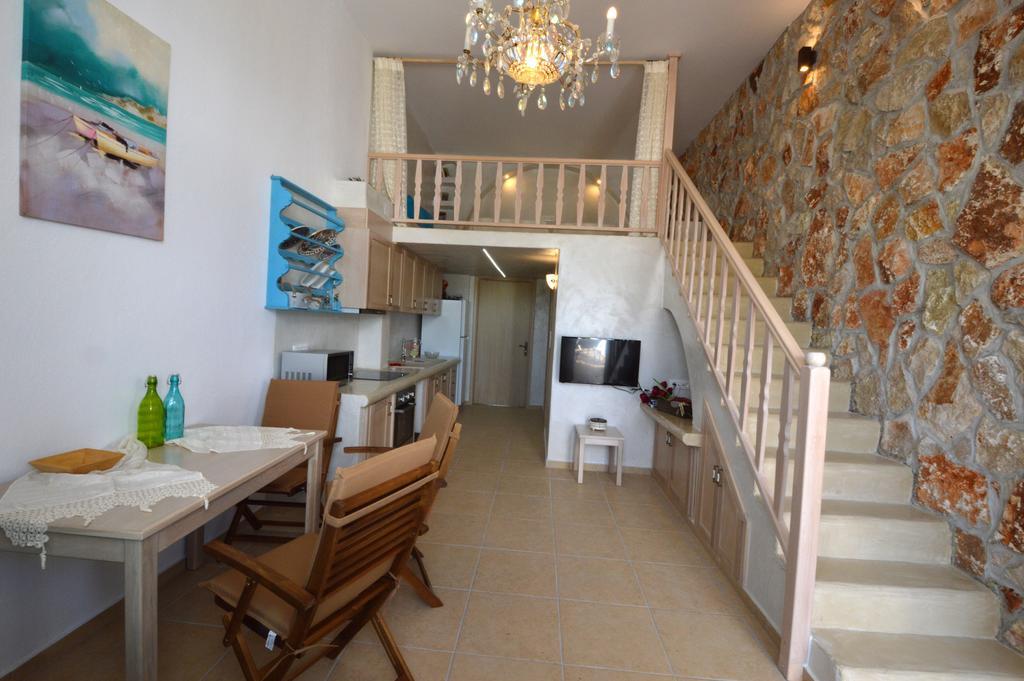 Superior One-Bedroom Suite with Private Pool,239724617:JPEG