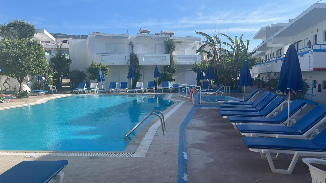 Apartment Pool View