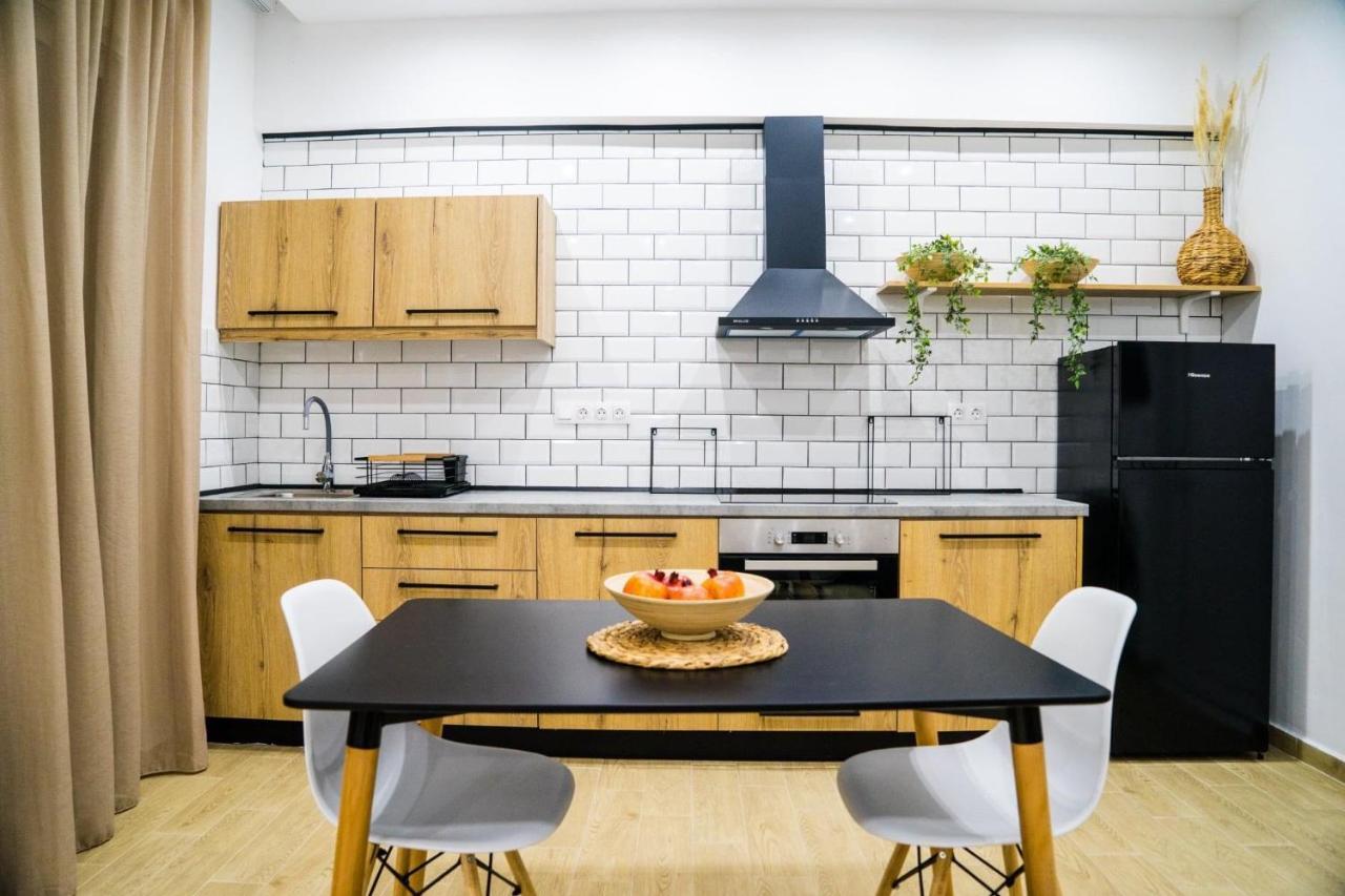 Two-Bedroom Apartment,1256617435:JPEG