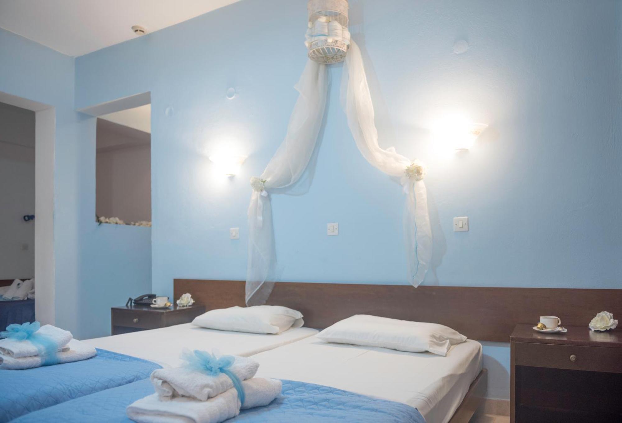 Standard Quadruple Room,1589523606:JPEG