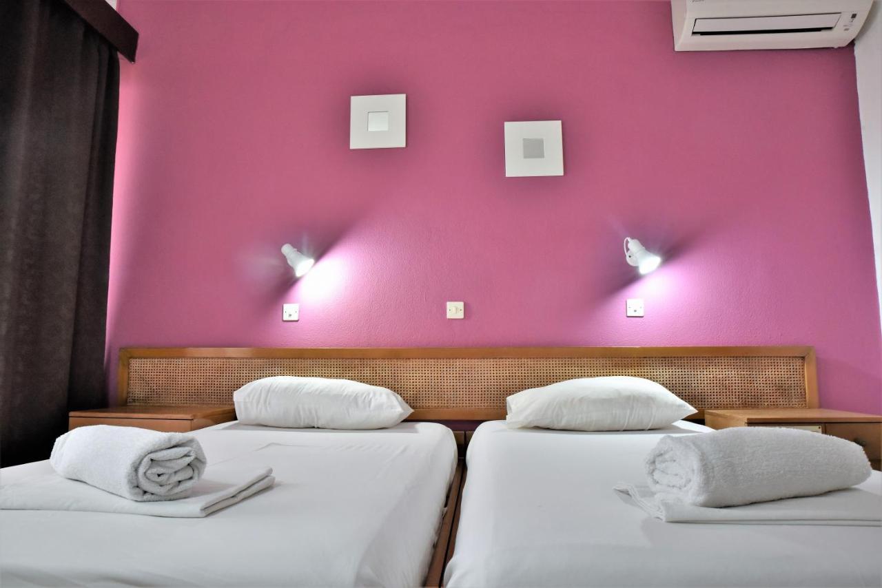 Twin Room,1405019915:JPEG