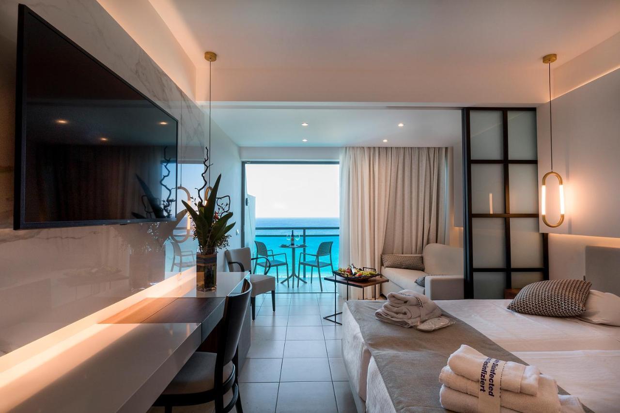 Deluxe Double or Twin Room Sea View