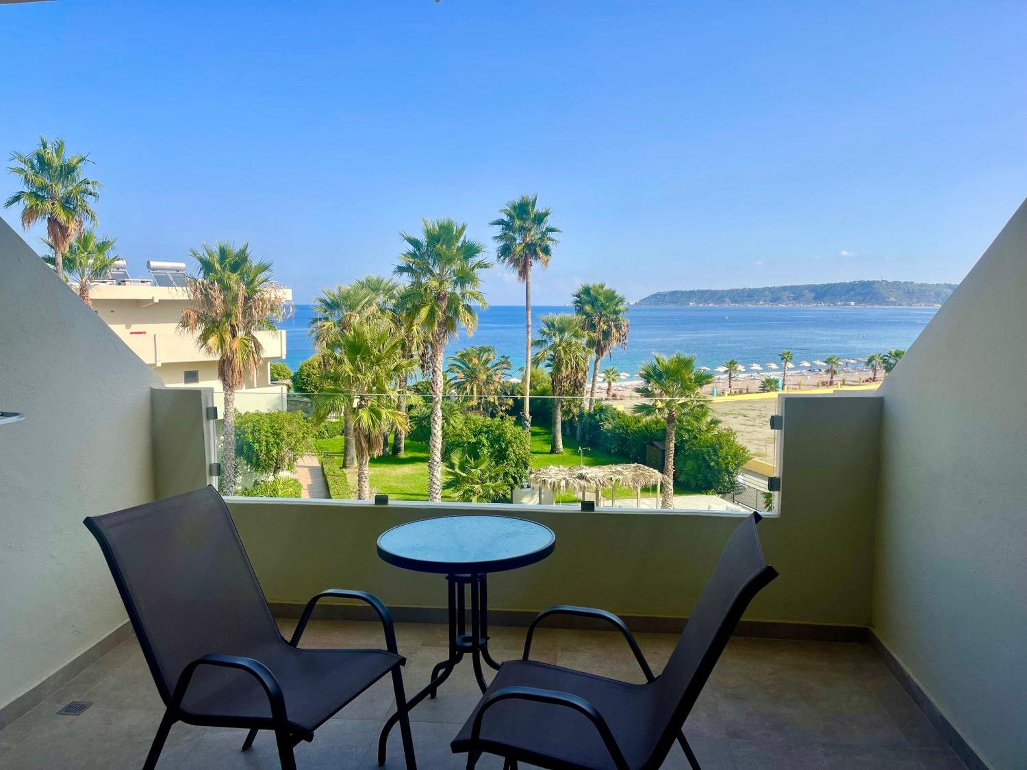 Deluxe Double Room Side Sea View