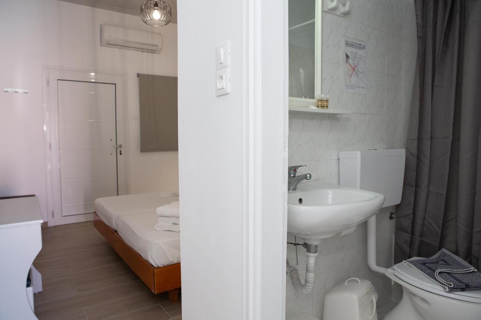 Standard Dreibettzimmer mit Meerblick
