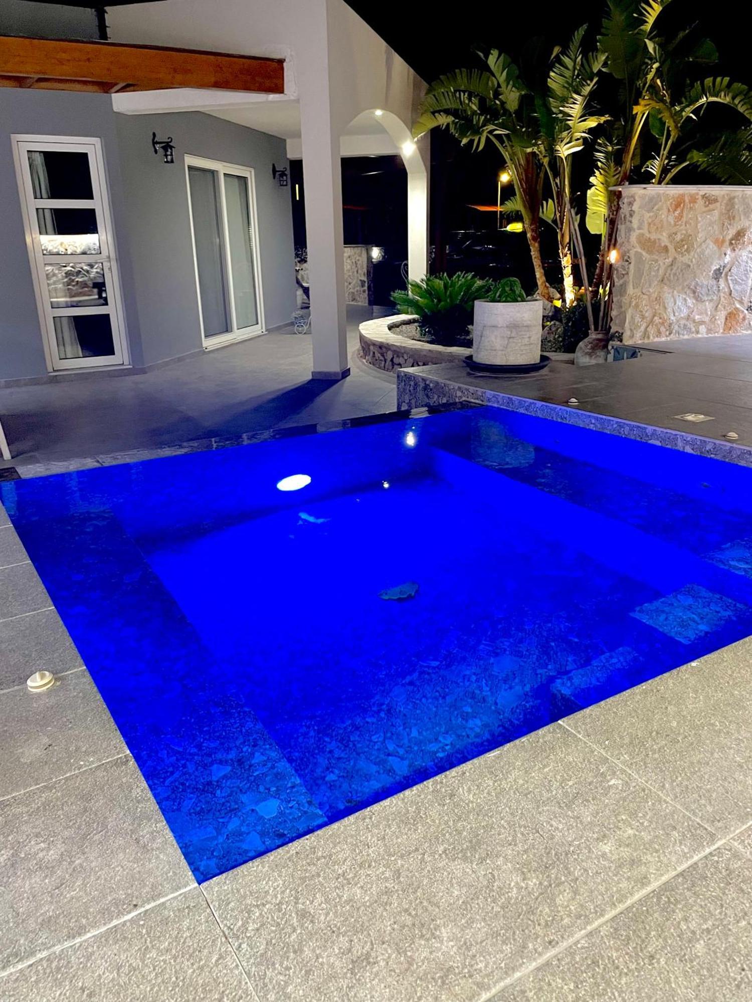 One-Bedroom Apartment Private Plunge Pool