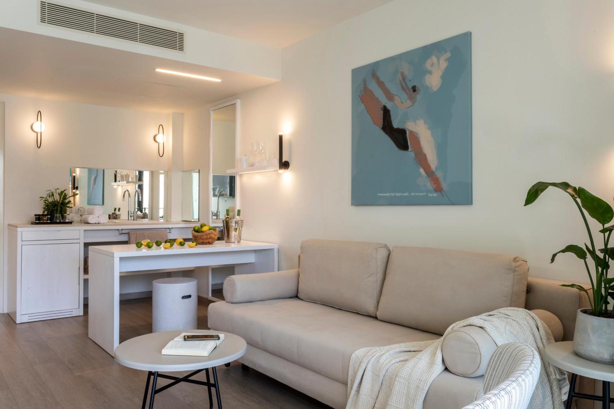 Familiekamer met 1 Slaapkamer en Uitzicht op het Zwembad