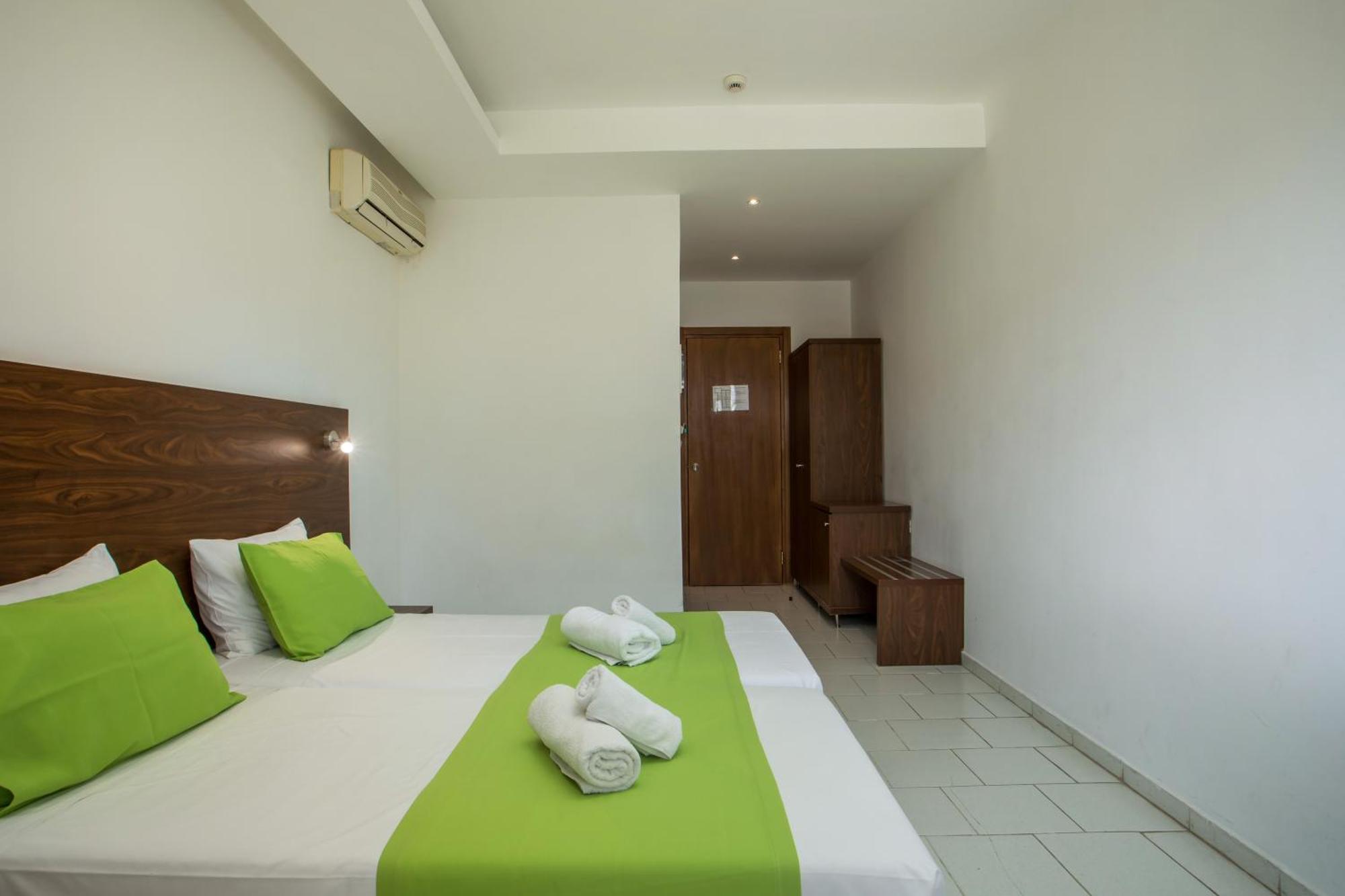 Economy Twin Room