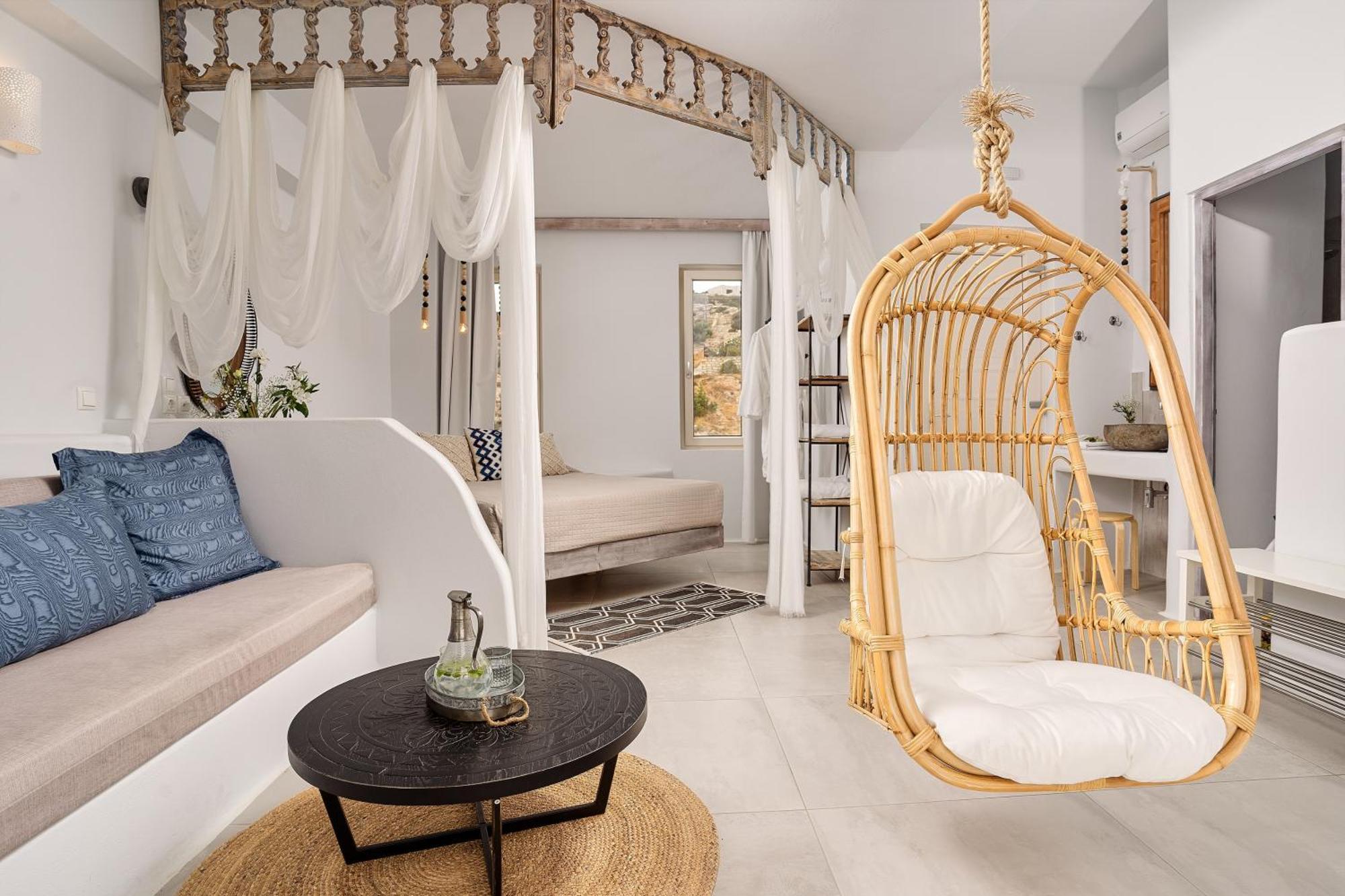 Open Plan Suite with Panoramic Sea View