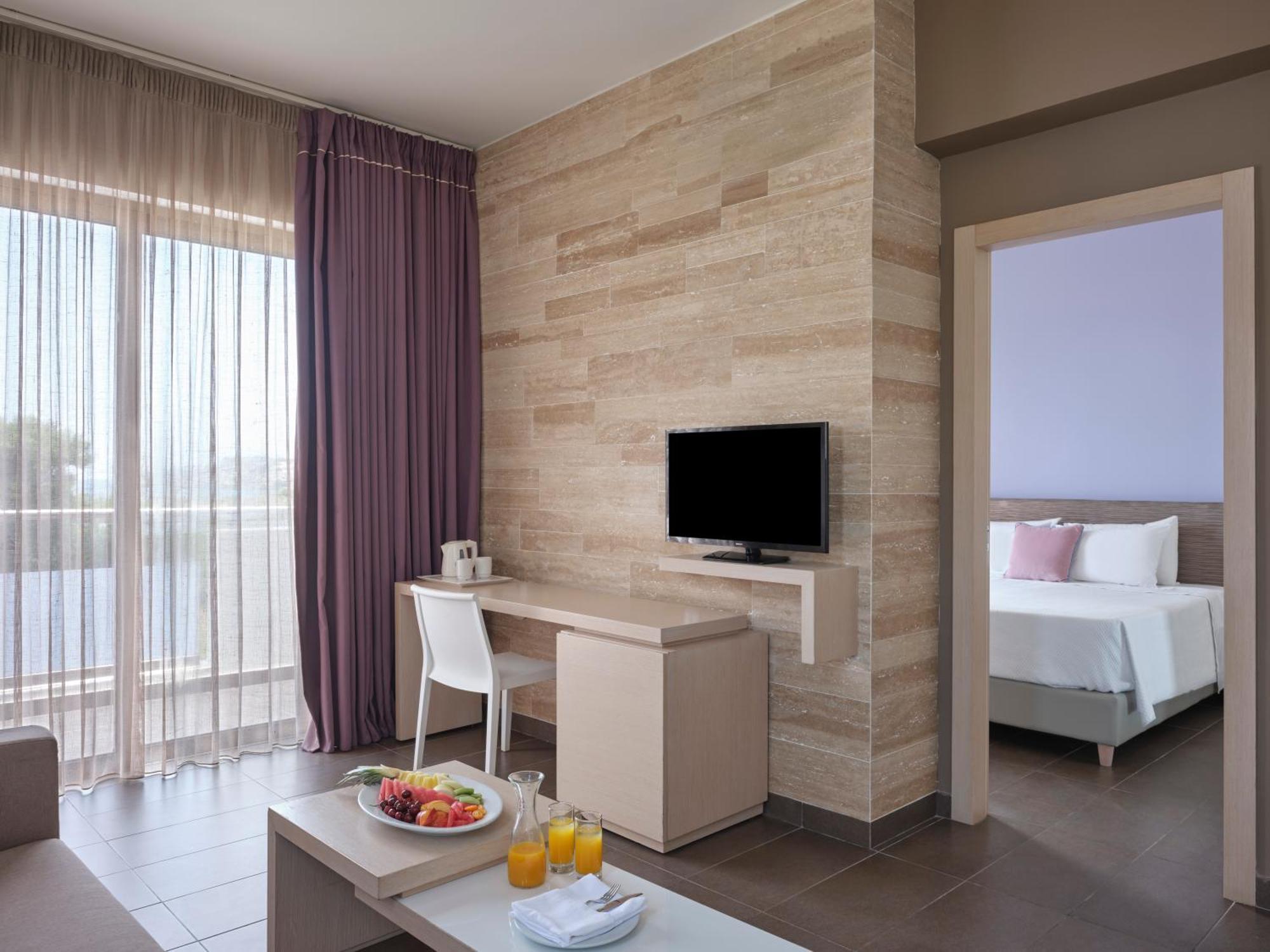 Suite mit 1 Schlafzimmer und eingeschränktem Meerblick