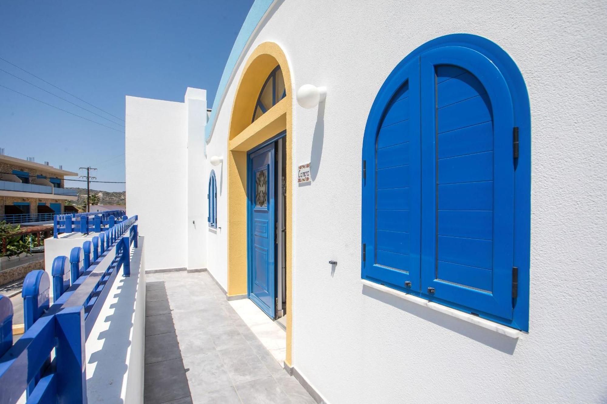 Double or Twin Room Side Sea View