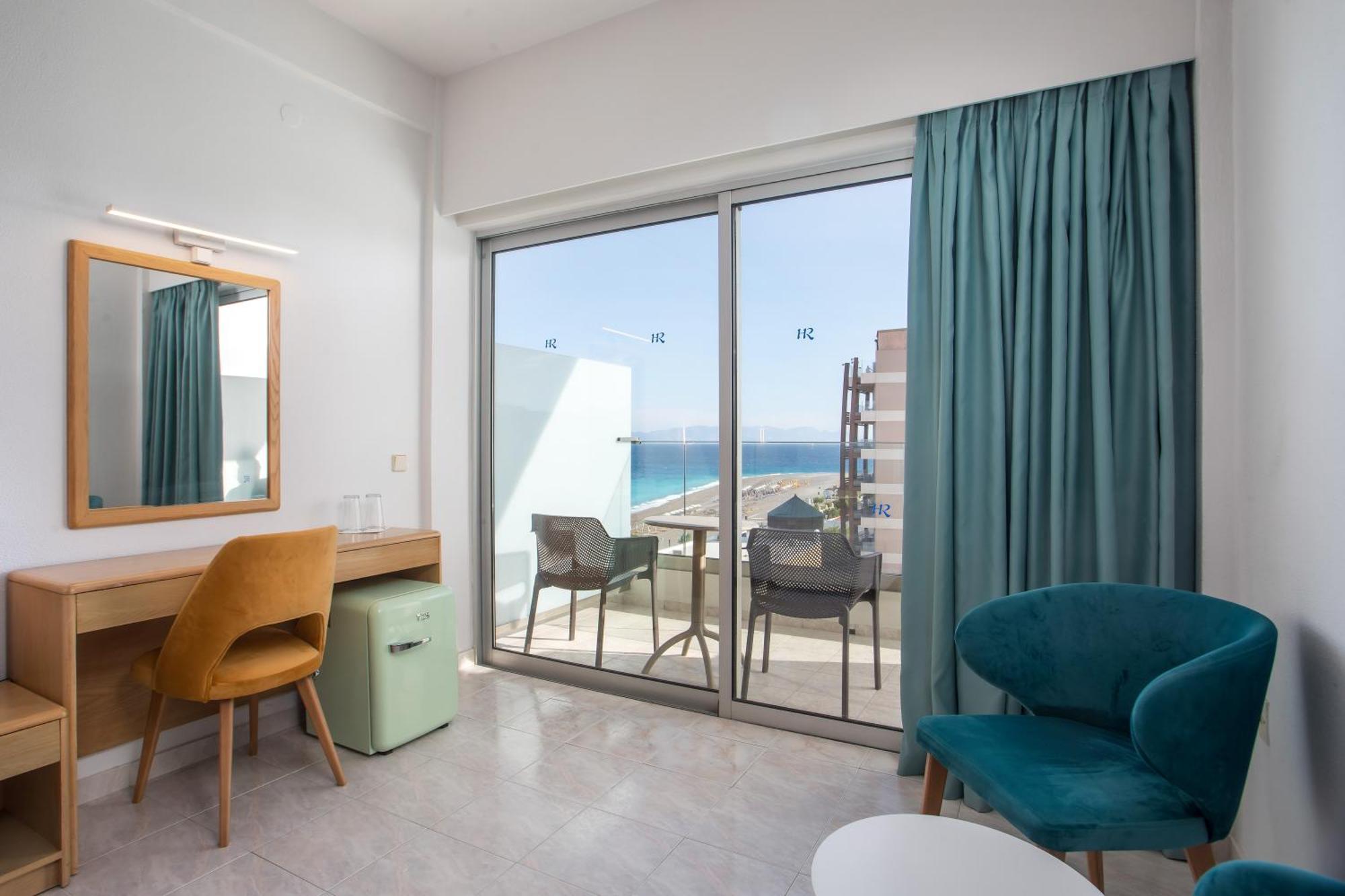 Standard Room Side Sea View