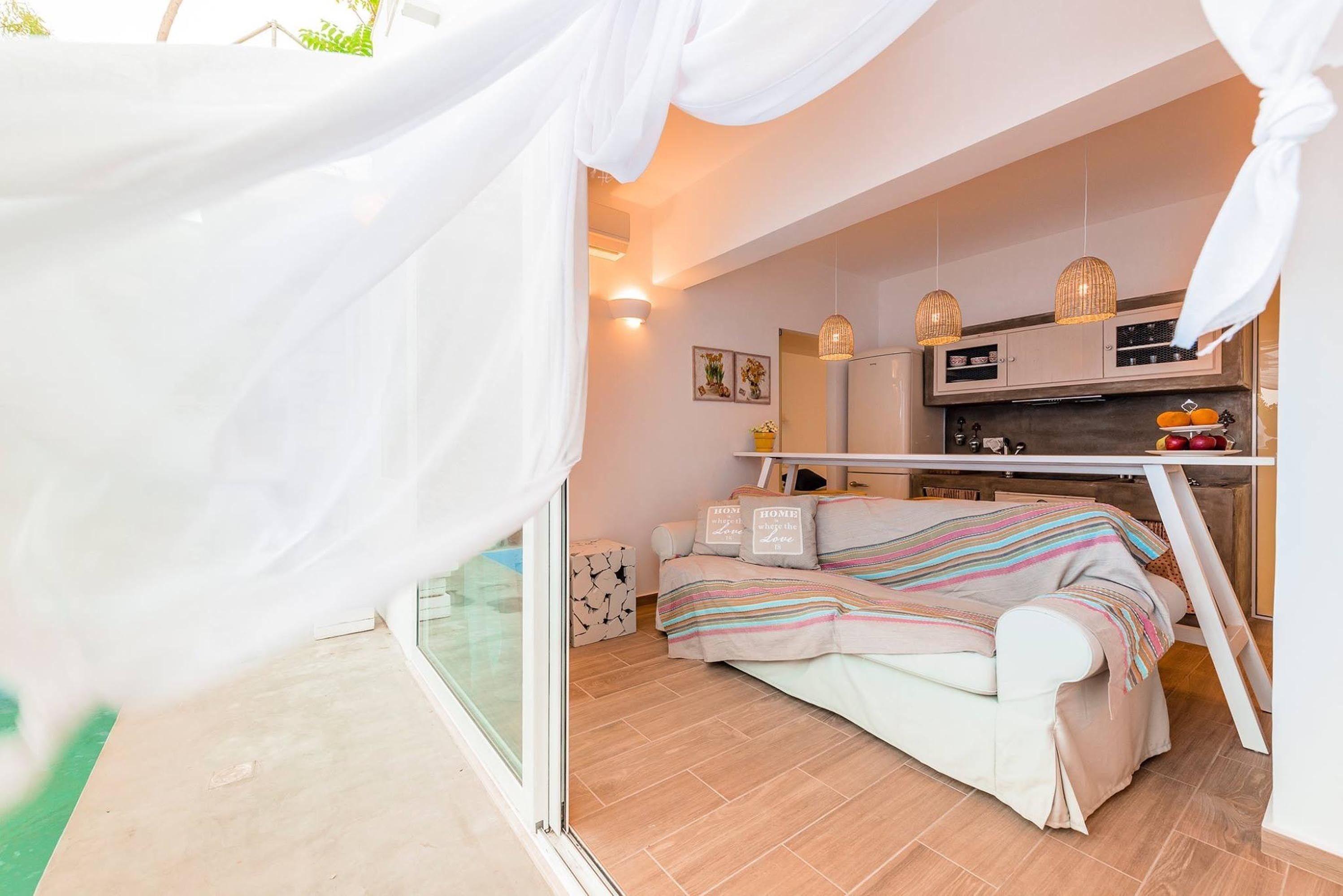 Appartement met 2 Slaapkamers en Privézwembad