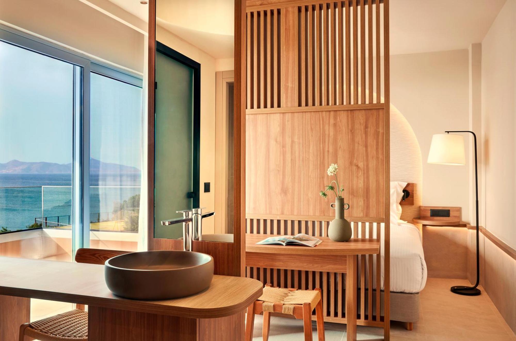 Deluxe Room Side Sea View