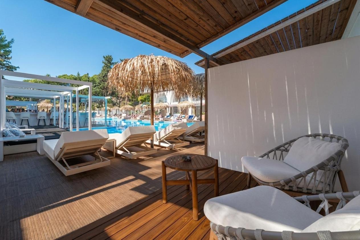Junior Suite Pool View