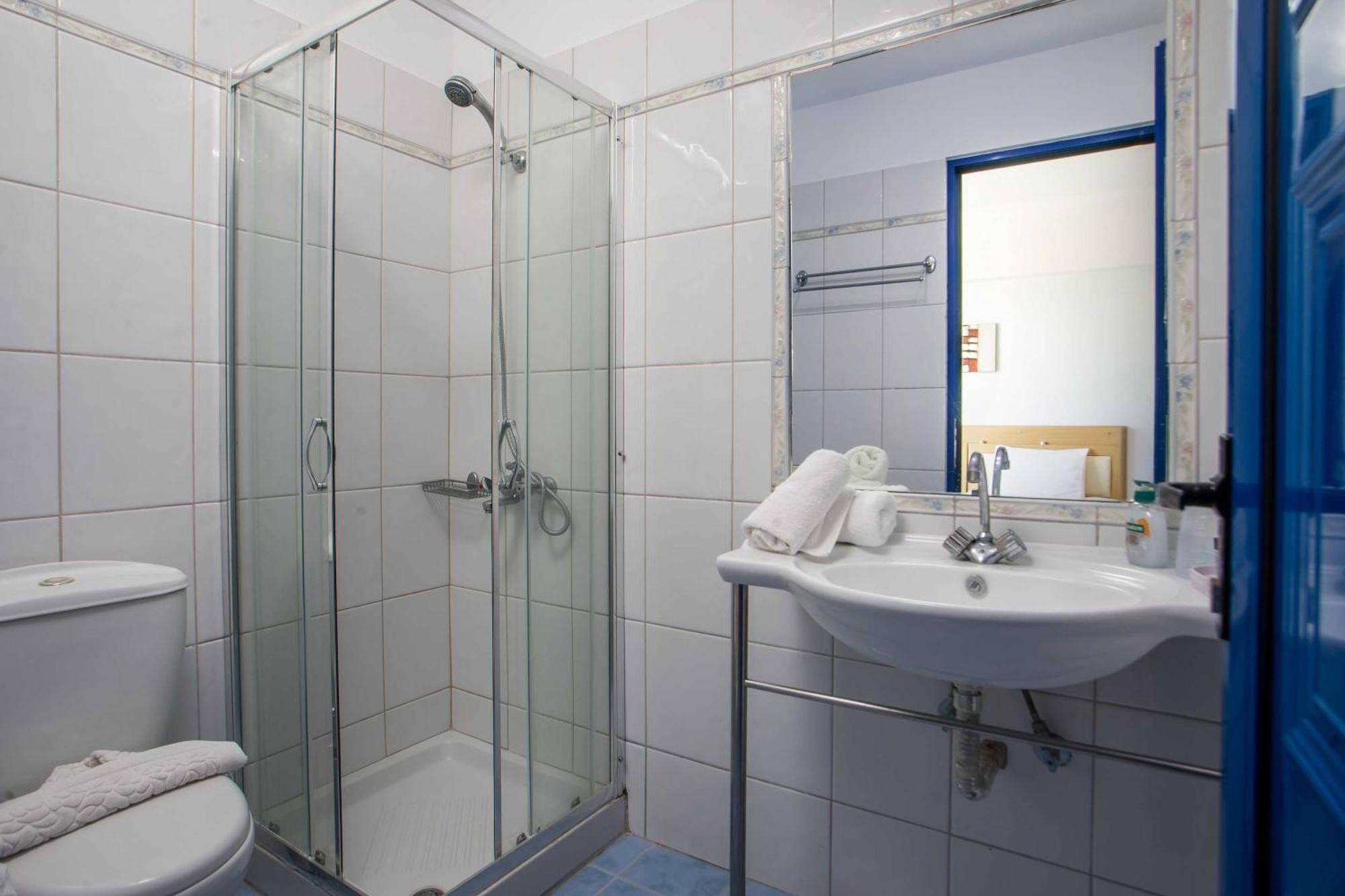 Double or Twin Room Side Sea View
