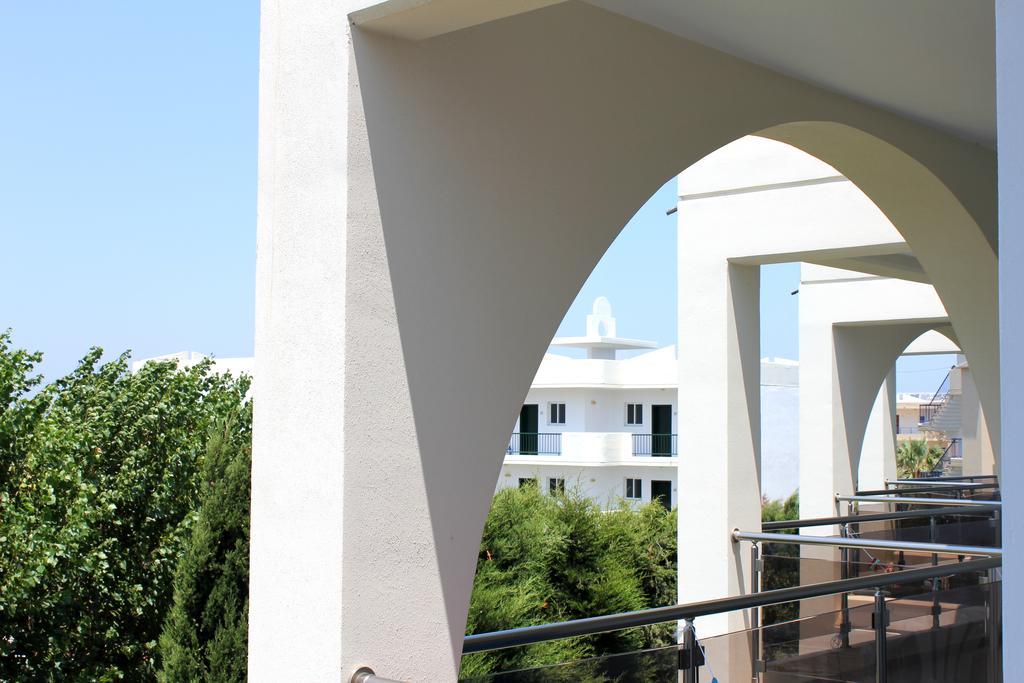 Studio Balcony