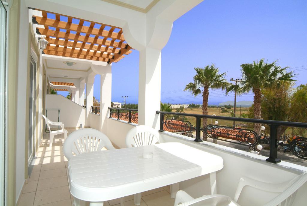 Apartment mit Balkon