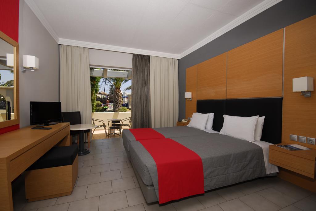 Double or Twin Room Garden View