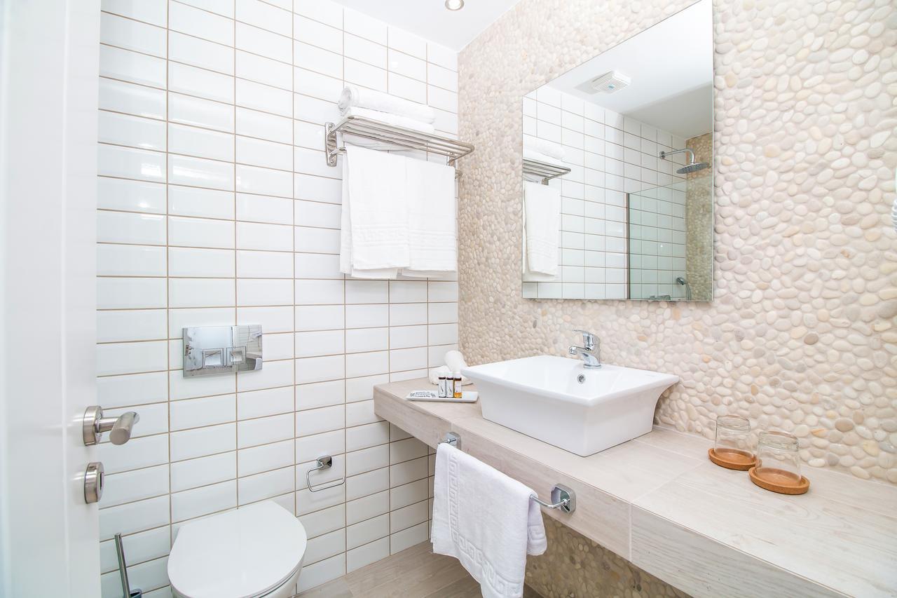 Deluxe Double or Twin Room Sea View
