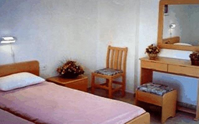 One-Bedroom Apartment,65468371:JPEG
