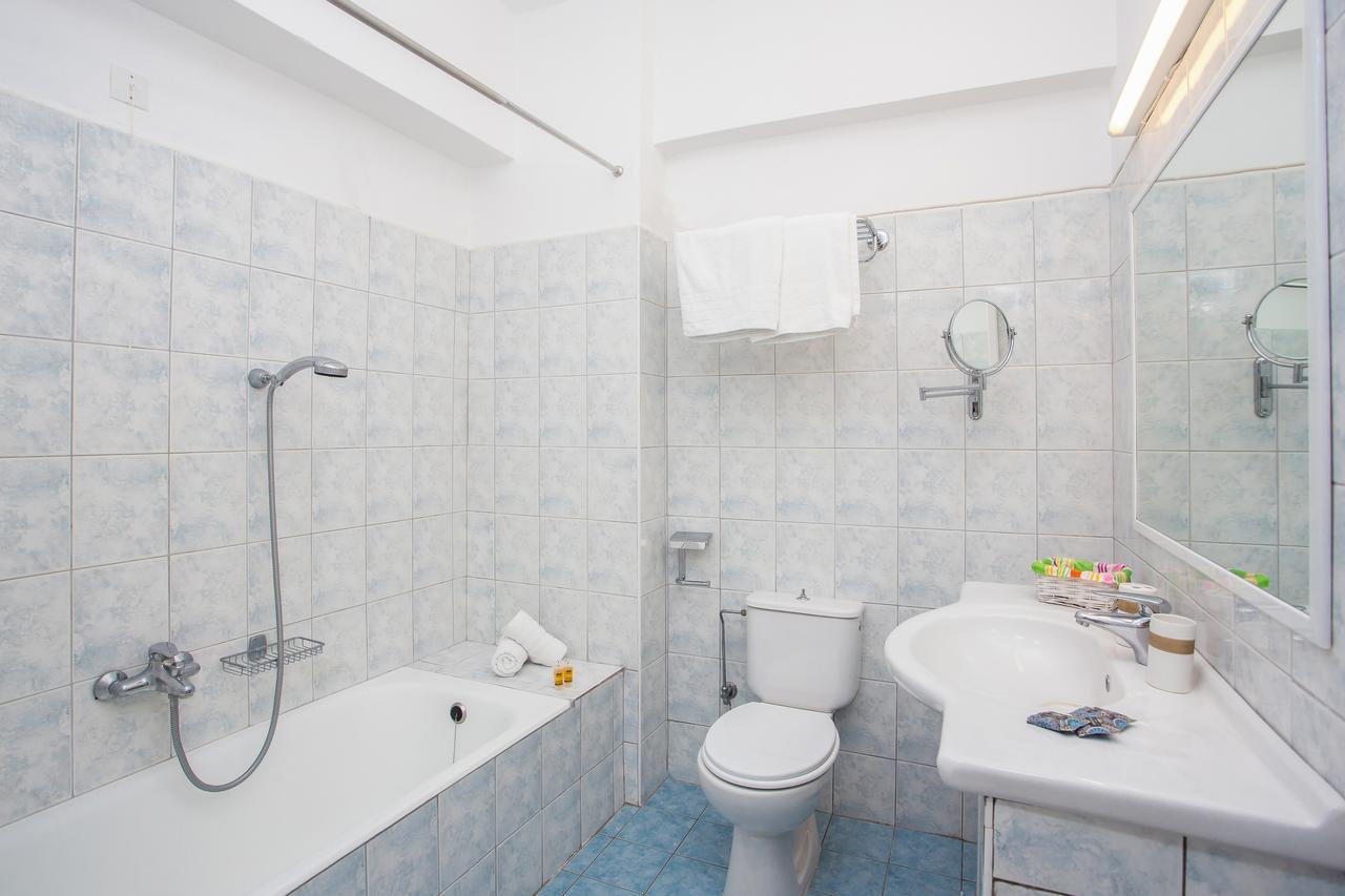 Double or Twin Room,665559420:JPEG