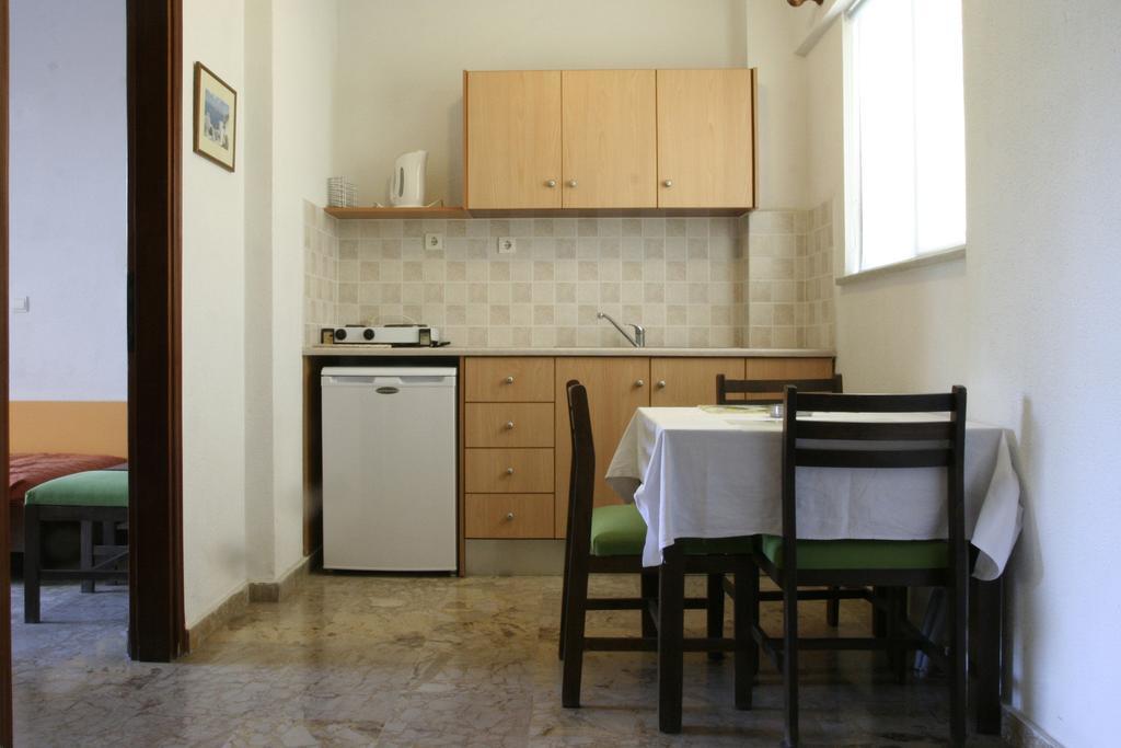 Two-Bedroom Apartment,1090691787:JPEG
