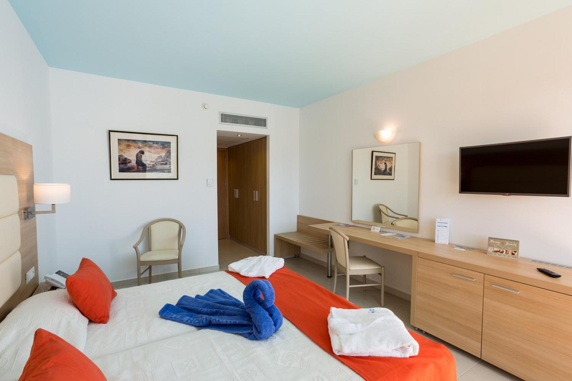 Superior Twin Room Sea View