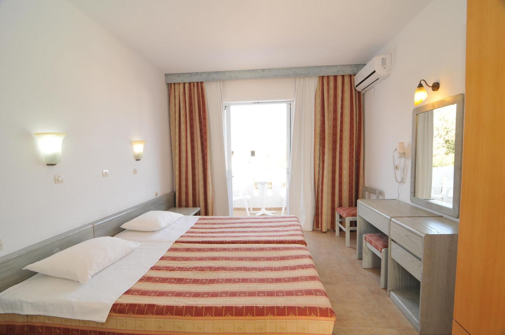 Twin Room,56820571:JPEG