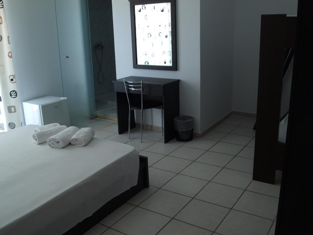 Single Room,79097832:JPEG