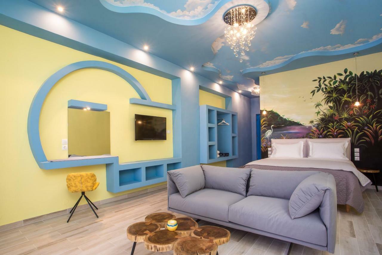 Suite with Private Jacuzzi®