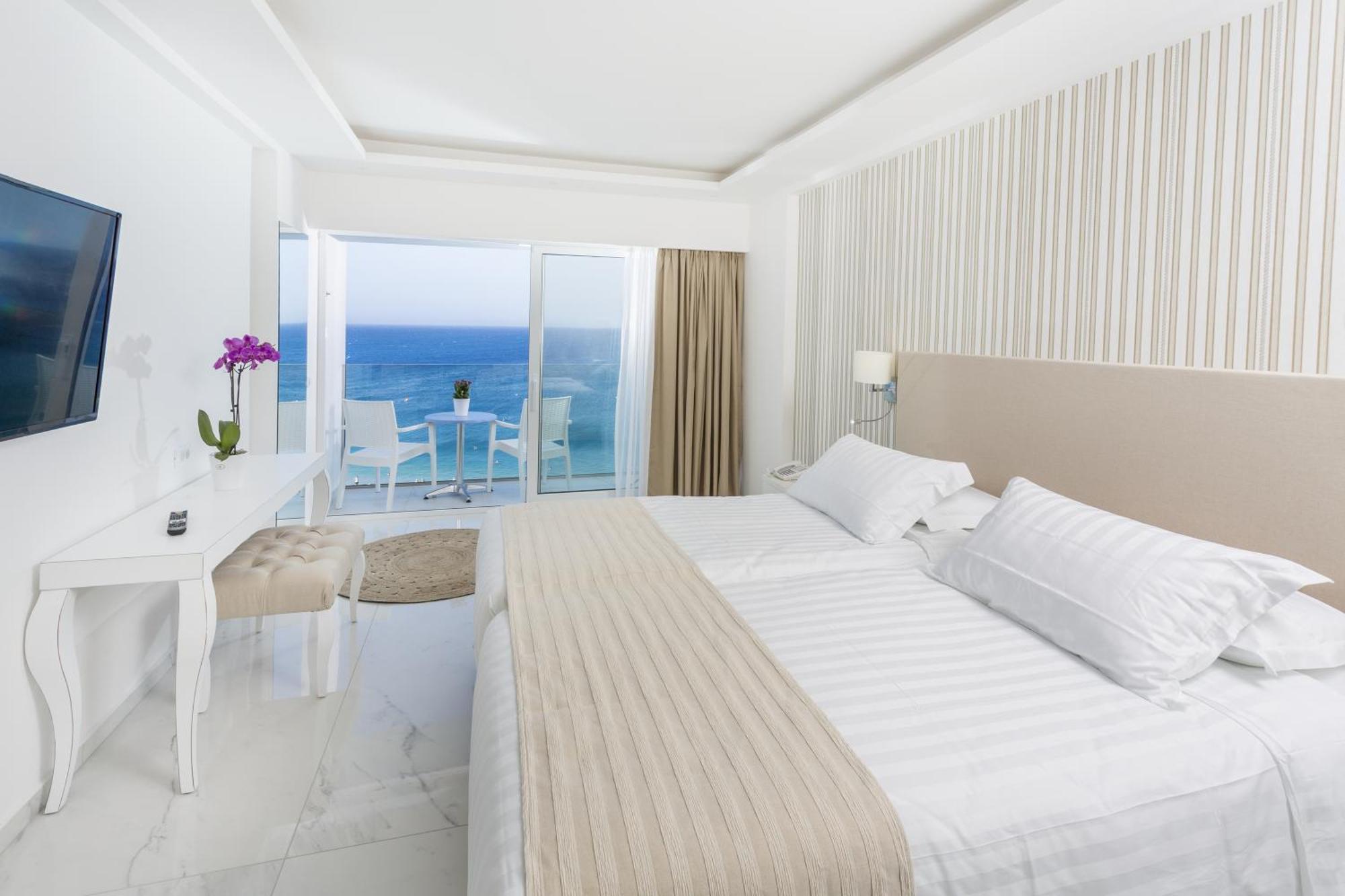 Double or Twin Room Beach Front,1141805428:JPEG