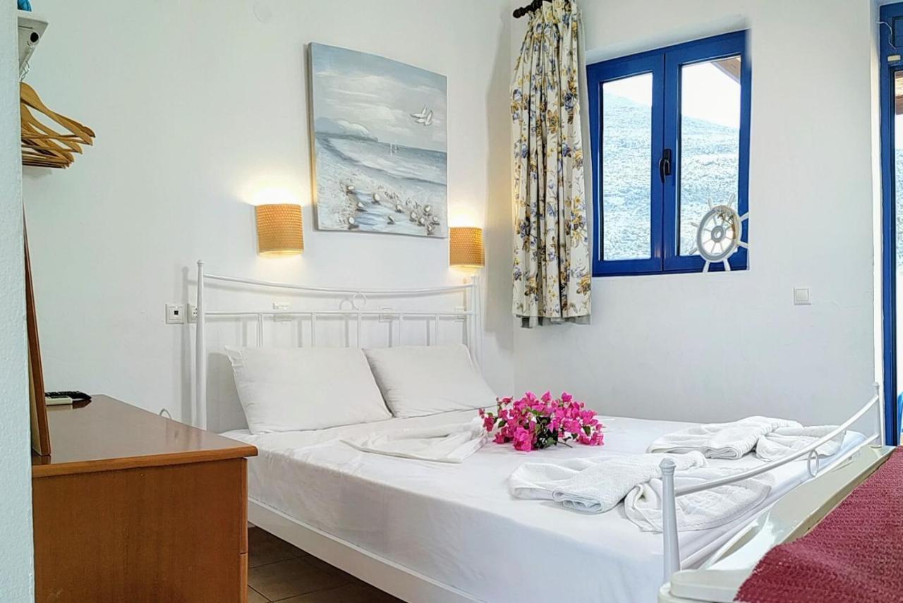 Small Double Room,1590366065:JPEG