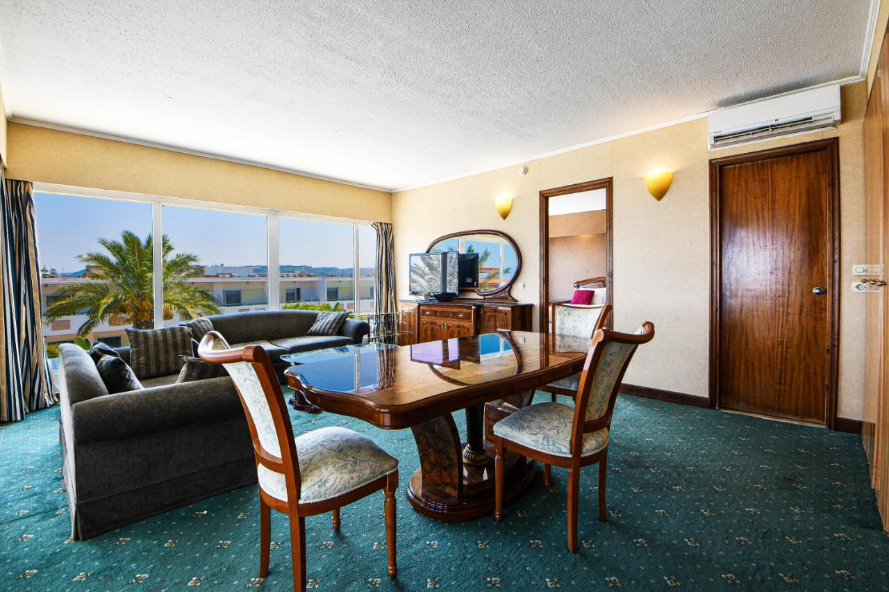 Deluxe Suite Sea View