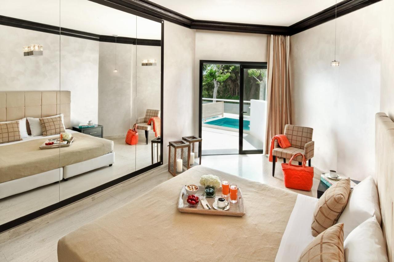 Twin Room Private Pool