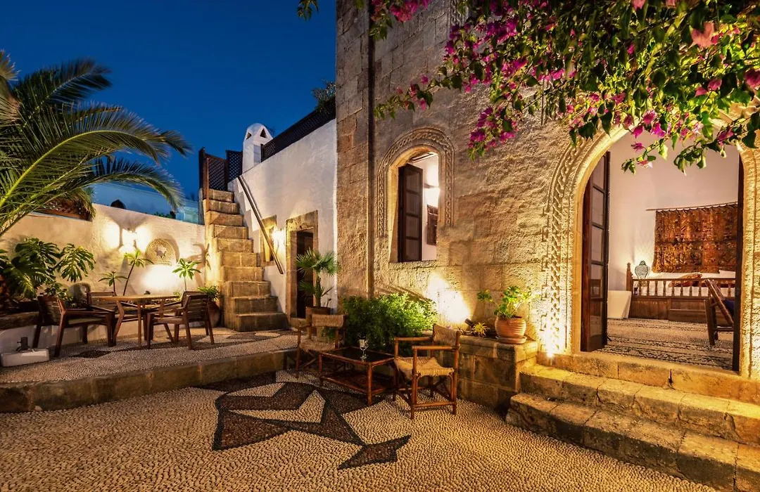 Antique Villa-1
