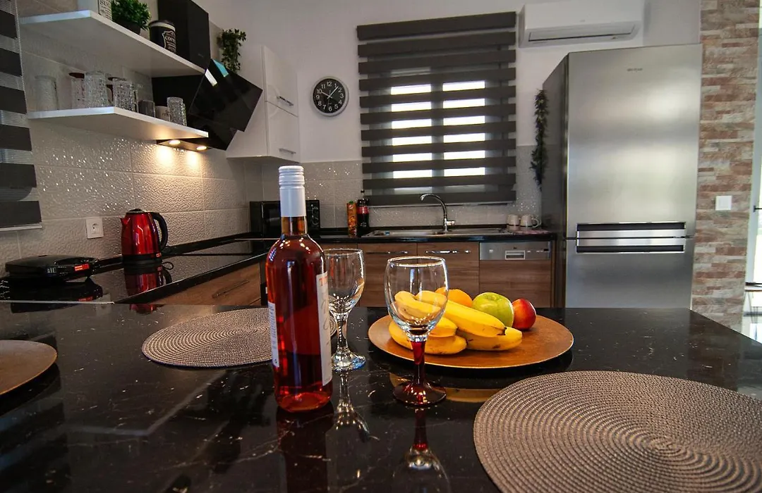 Livis Luxury Villa-1