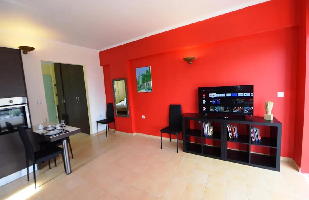 Cosy Apartment For Couples!-1