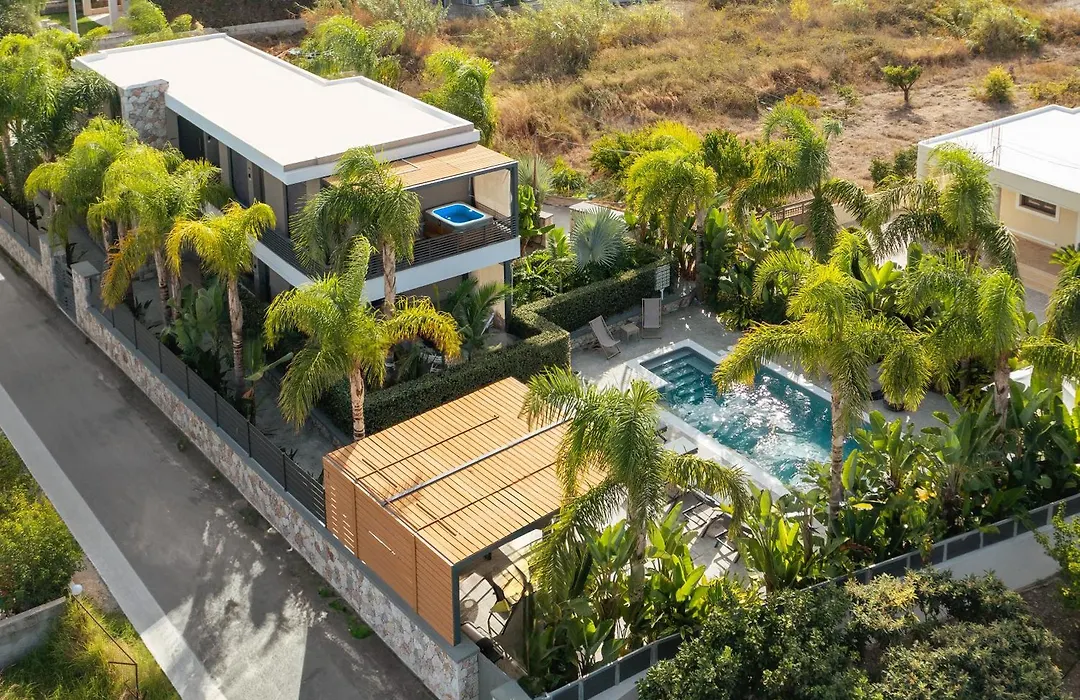 Palmeral Luxury Suites-1