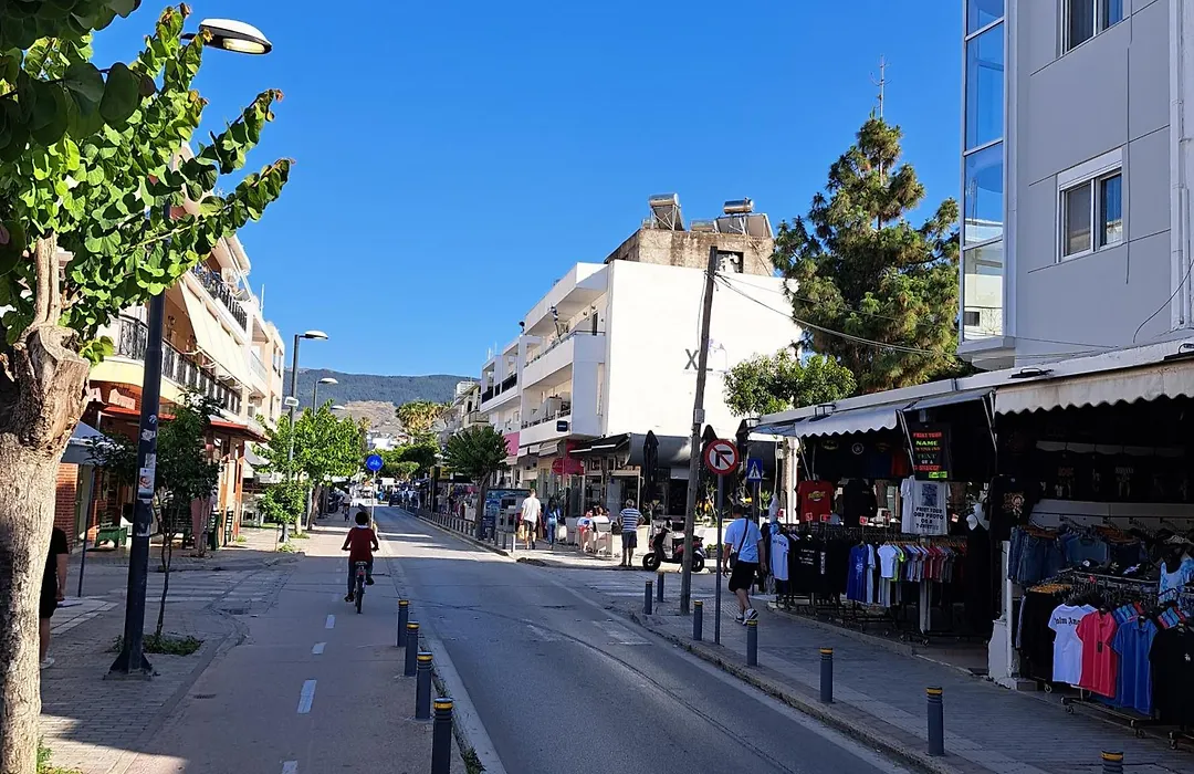Michalis Apartment- Close To Port, Beaches-1