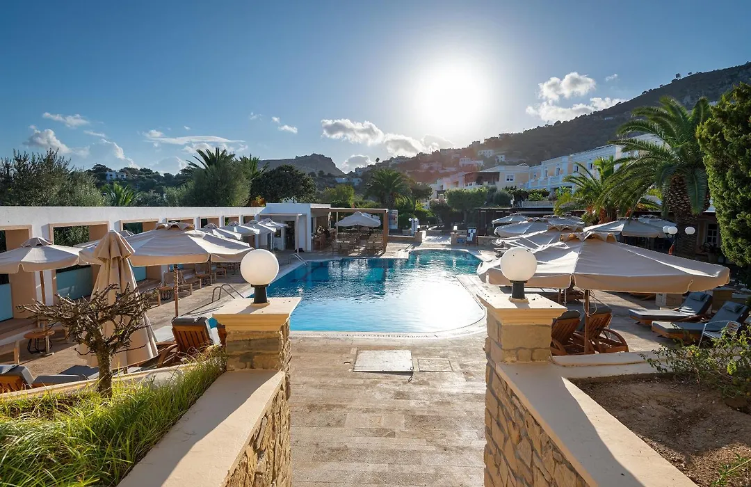 Crithoni'S Paradise Hotel-1