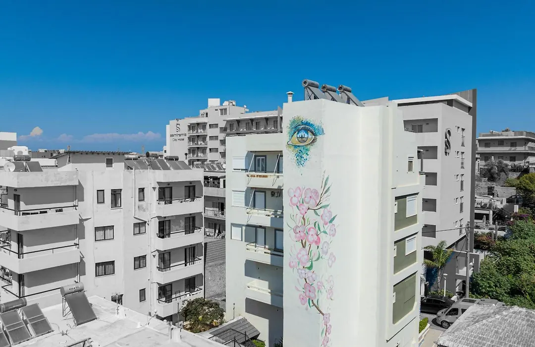 Sea And The City-1