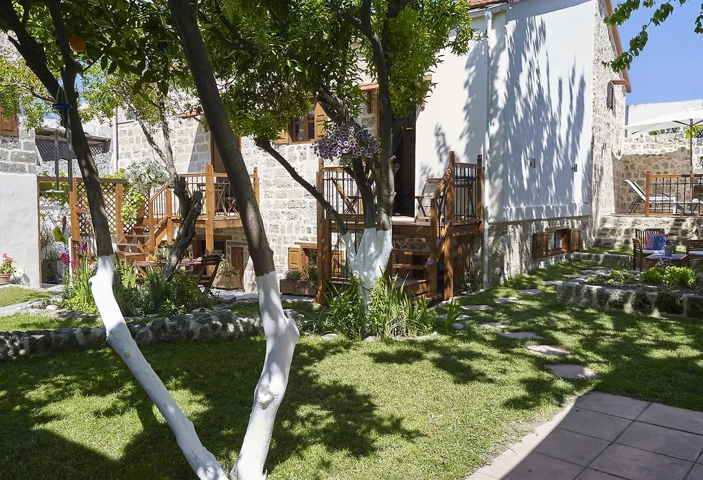 Helios Garden Boutique Apartments-1