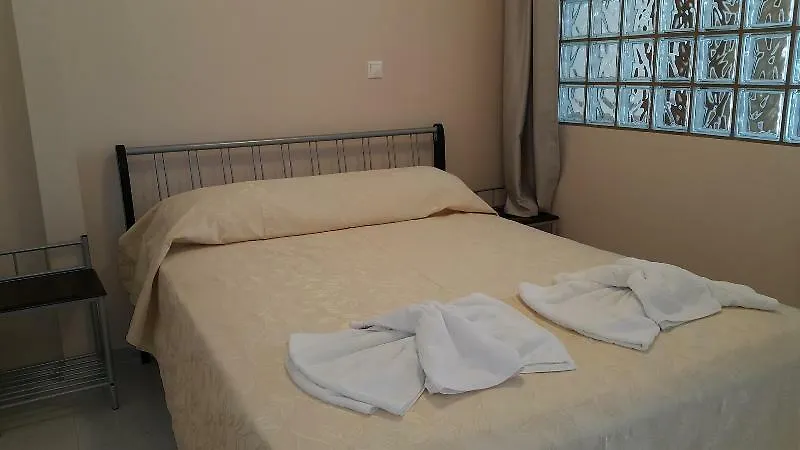 Hotel Seaview Studios-1